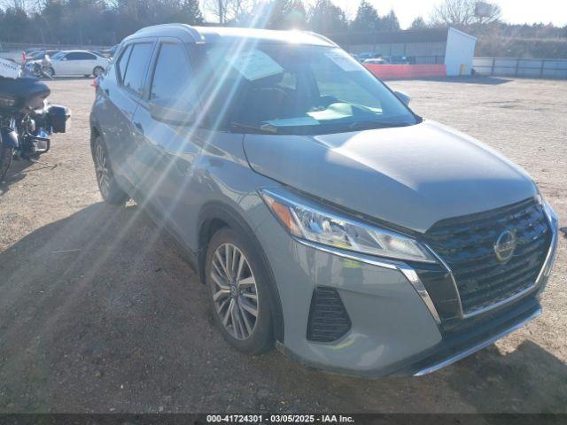  Salvage Nissan Kicks
