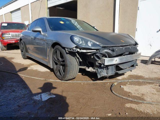  Salvage Porsche Panamera
