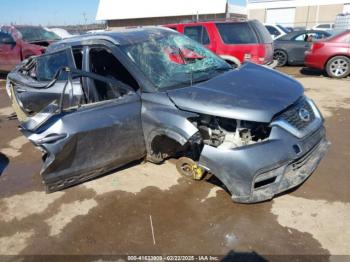  Salvage Nissan Kicks