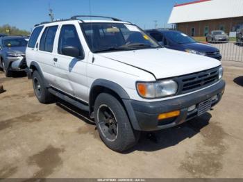  Salvage Nissan Pathfinder