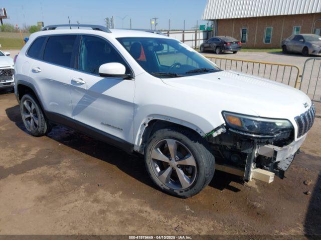  Salvage Jeep Cherokee