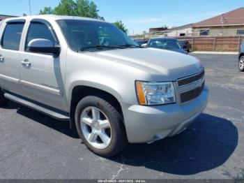  Salvage Chevrolet Avalanche 1500