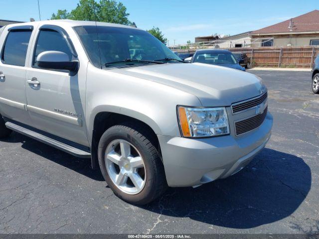  Salvage Chevrolet Avalanche 1500