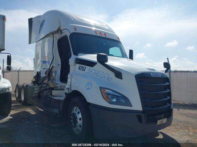  Salvage Freightliner New Cascadia 126