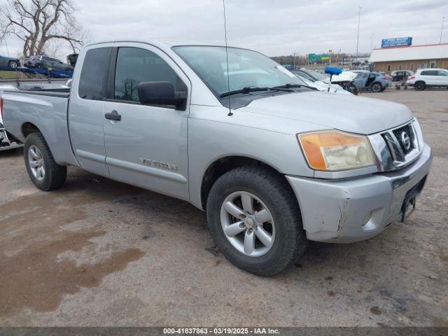  Salvage Nissan Titan
