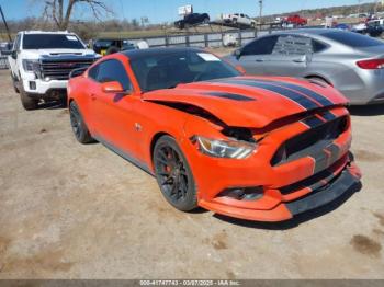  Salvage Ford Mustang