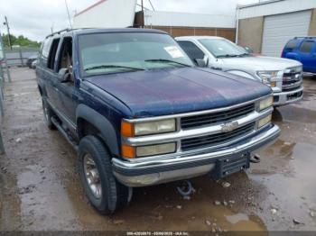  Salvage Chevrolet Suburban 2500
