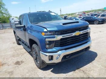  Salvage Chevrolet Silverado 2500