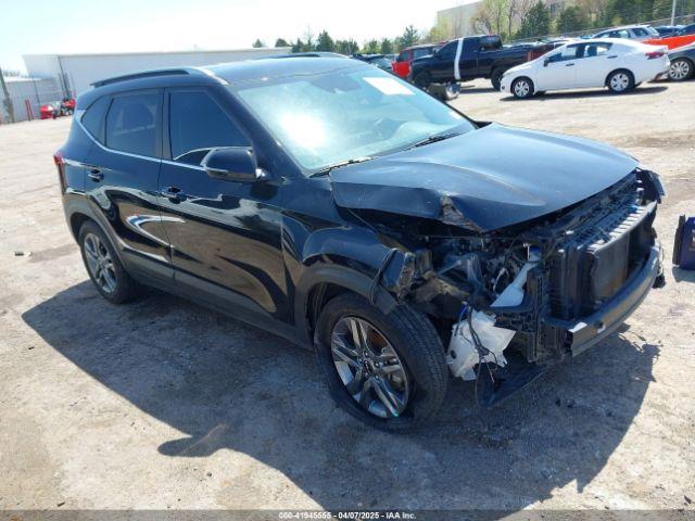  Salvage Kia Seltos