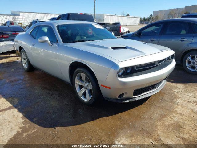  Salvage Dodge Challenger