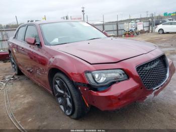  Salvage Chrysler 300