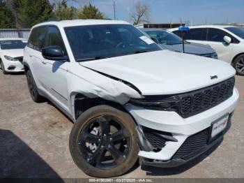  Salvage Jeep Grand Cherokee