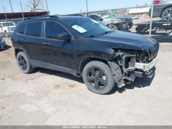  Salvage Jeep Cherokee