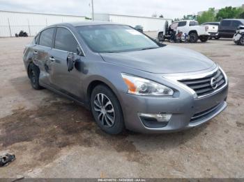  Salvage Nissan Altima