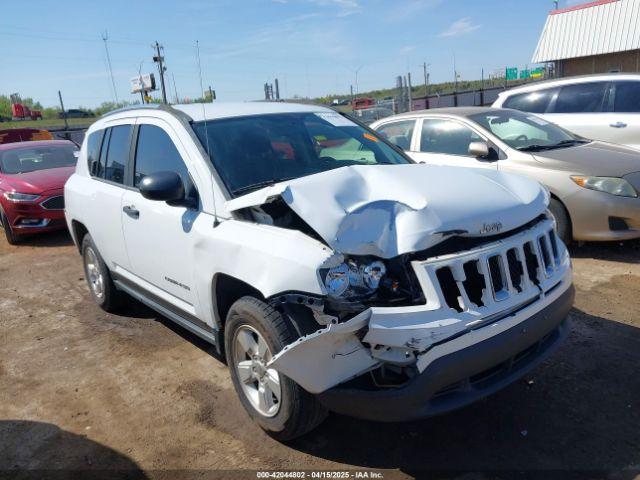  Salvage Jeep Compass
