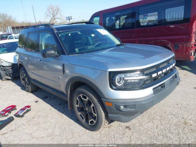  Salvage Ford Bronco