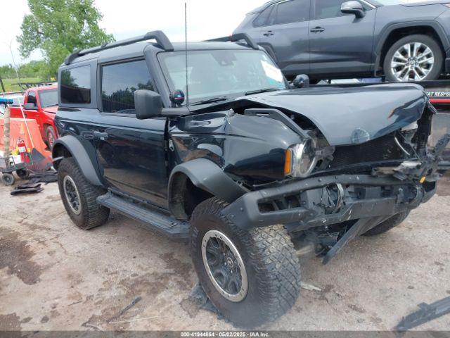  Salvage Ford Bronco