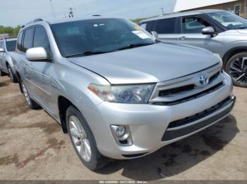  Salvage Toyota Highlander