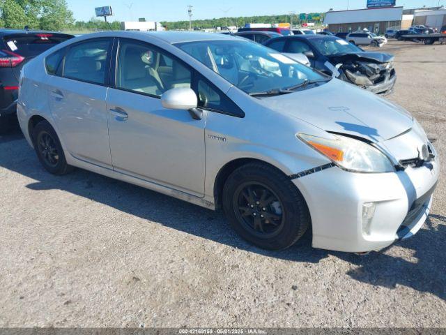  Salvage Toyota Prius