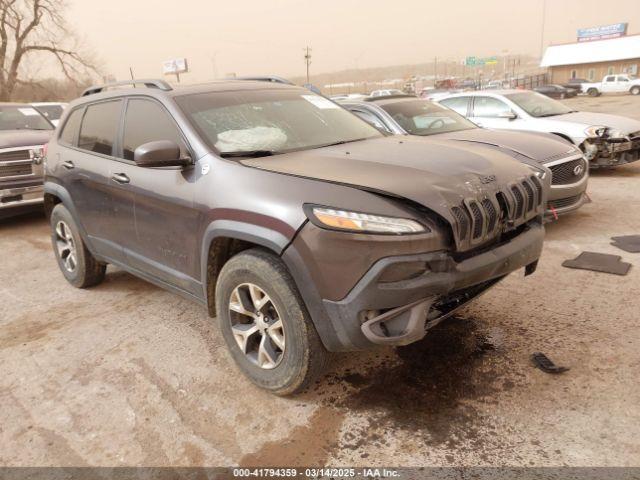  Salvage Jeep Cherokee
