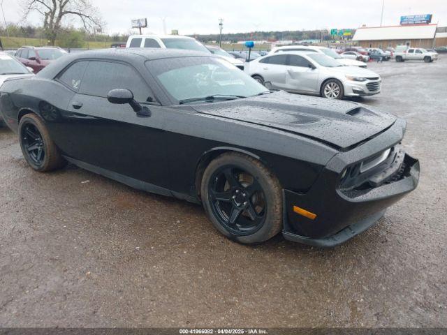  Salvage Dodge Challenger