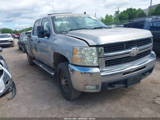  Salvage Chevrolet Silverado 2500