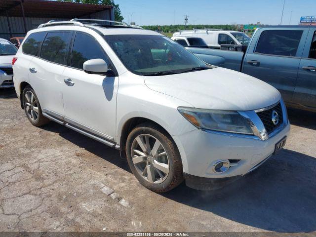  Salvage Nissan Pathfinder