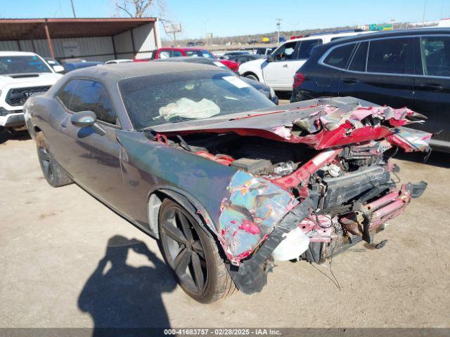 Salvage Dodge Challenger