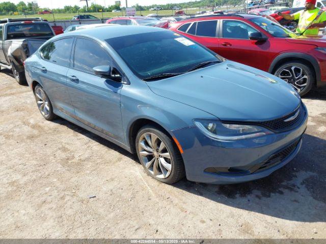  Salvage Chrysler 200