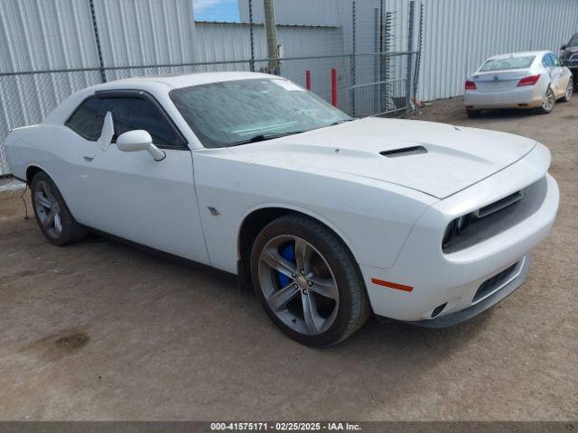  Salvage Dodge Challenger