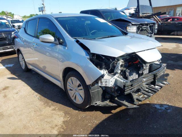  Salvage Nissan LEAF