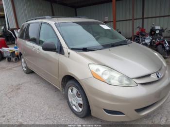  Salvage Toyota Sienna