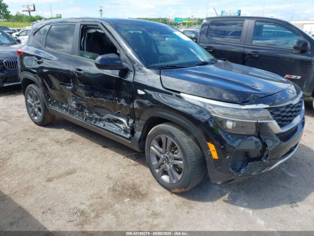  Salvage Kia Seltos