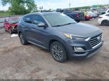  Salvage Hyundai TUCSON