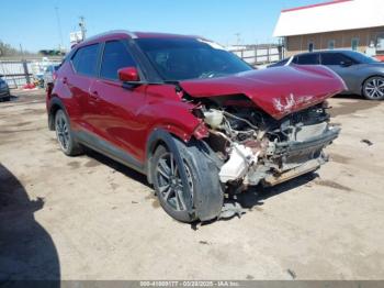  Salvage Nissan Kicks