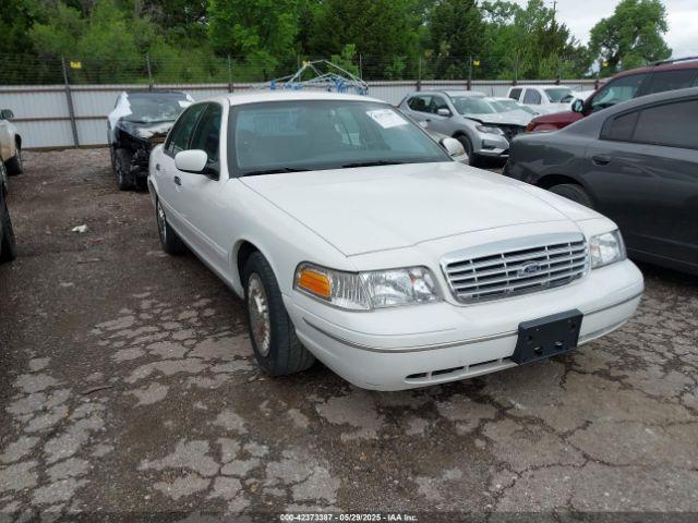  Salvage Ford Crown Victoria