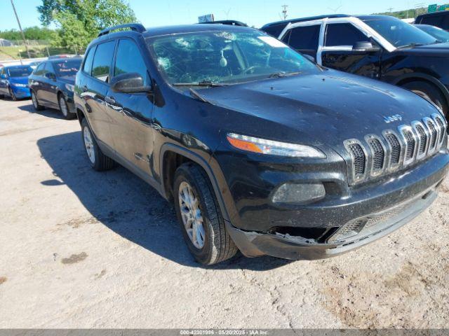  Salvage Jeep Cherokee