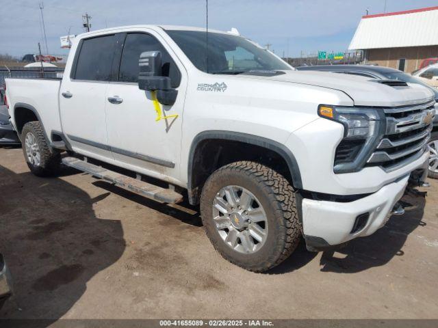  Salvage Chevrolet Silverado 2500