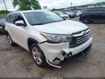  Salvage Toyota Highlander
