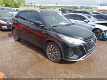  Salvage Nissan Kicks
