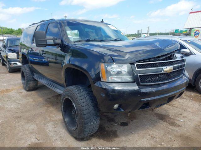  Salvage Chevrolet Suburban 1500