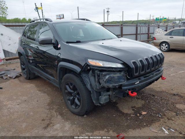  Salvage Jeep Cherokee