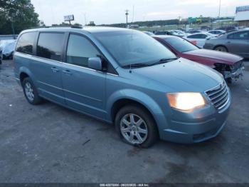  Salvage Chrysler Town & Country
