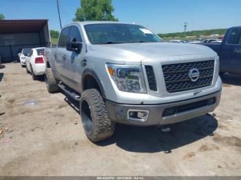  Salvage Nissan Titan