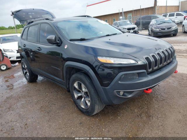  Salvage Jeep Cherokee