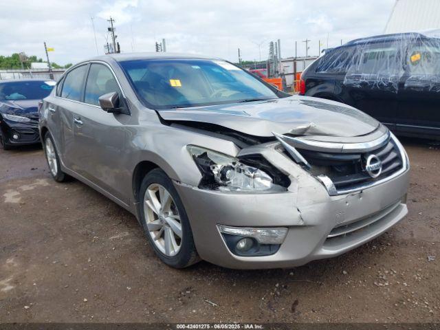  Salvage Nissan Altima