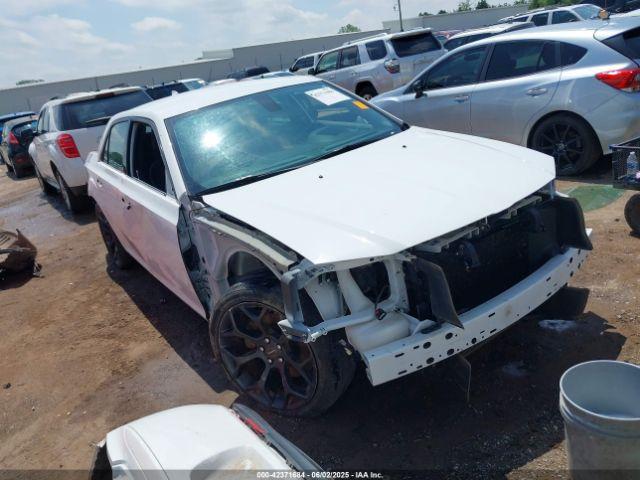  Salvage Chrysler 300