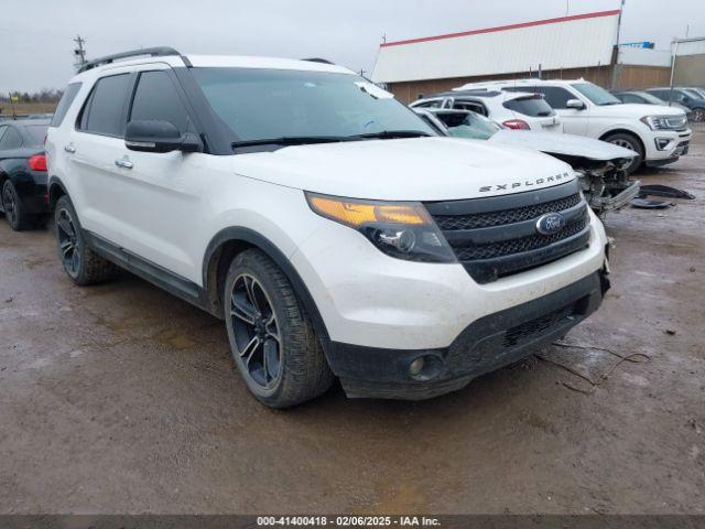  Salvage Ford Explorer
