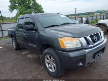  Salvage Nissan Titan