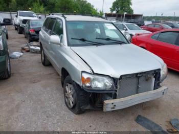  Salvage Toyota Highlander